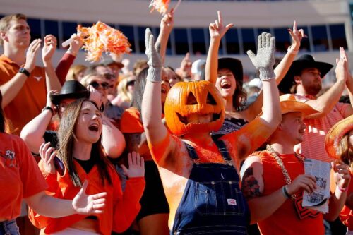 Differences Between Betting on the NFL and College Football