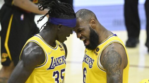 Can The Los Angeles Lakers Save Their Season?